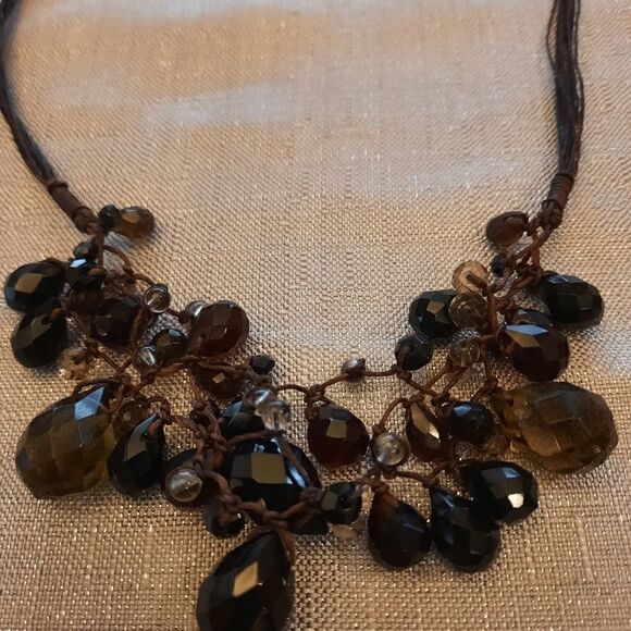 Cut Glass Necklace   - Picture 8 of 10